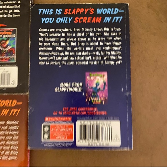 Goosebumps bundle of 3 books - Picture 3 of 8